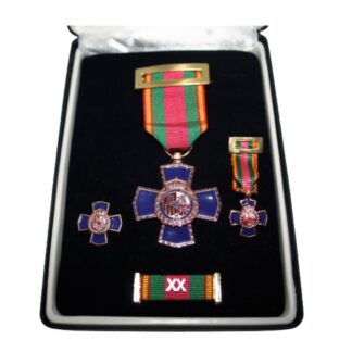 Conjunto Medalla dedicación Policial XX Años